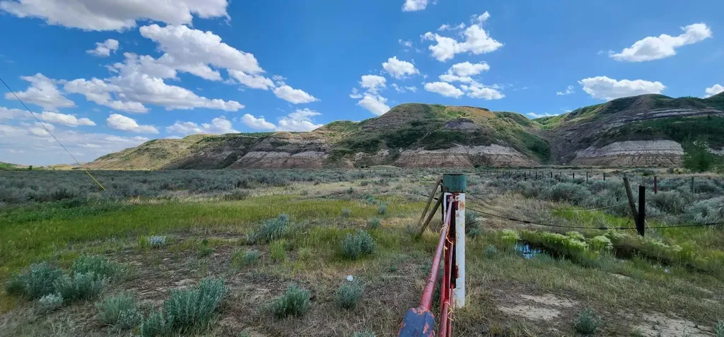 4;18;27;21;N Lot 6 & 10 Drumheller AB T0J 0Y0