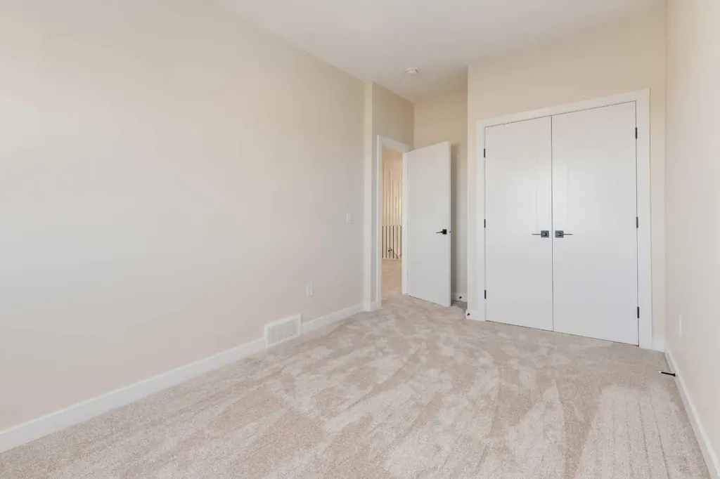 1981 Mccaskill Drive Crossfield AB T0M 0S0