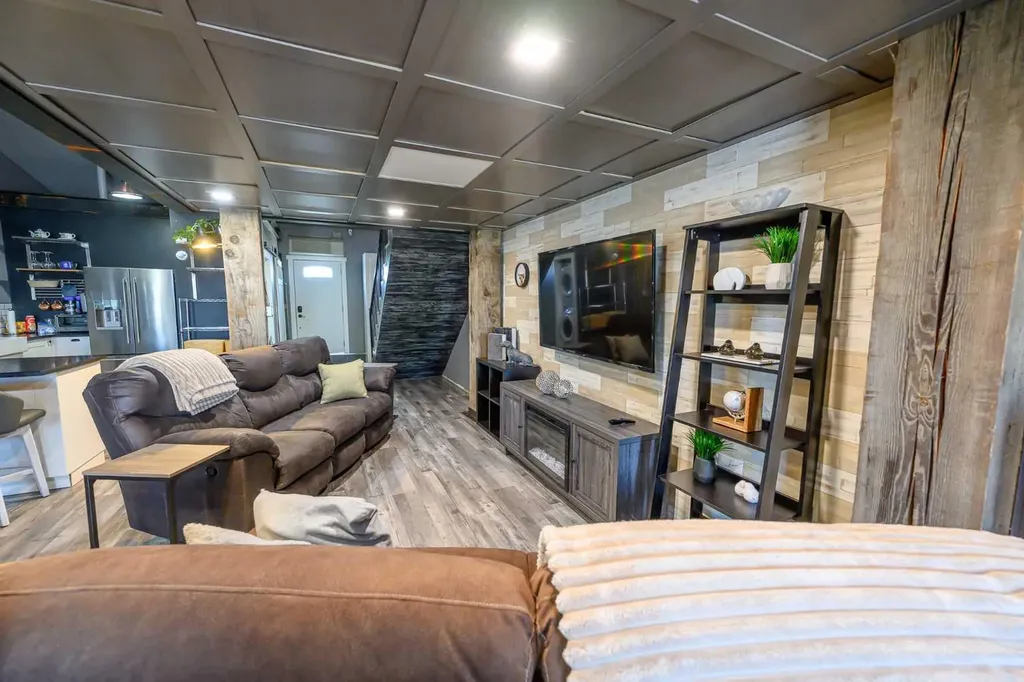 15612 102 Street Clairmont AB T8X 0K7