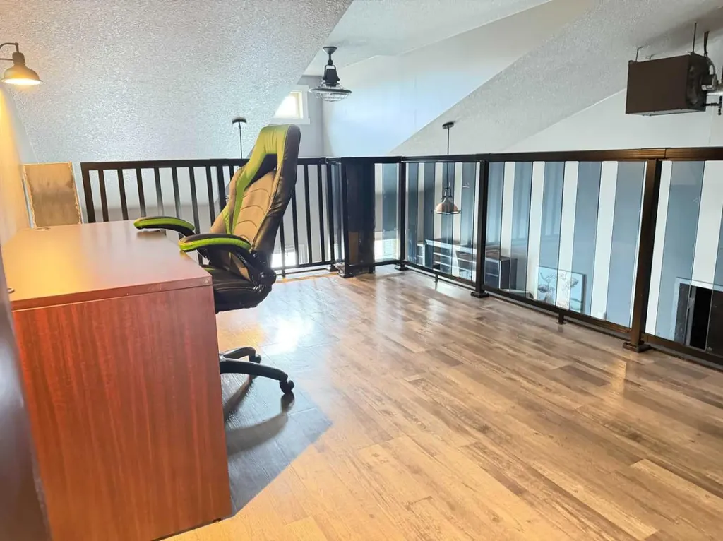 15612 102 Street Clairmont AB T8X 0K7