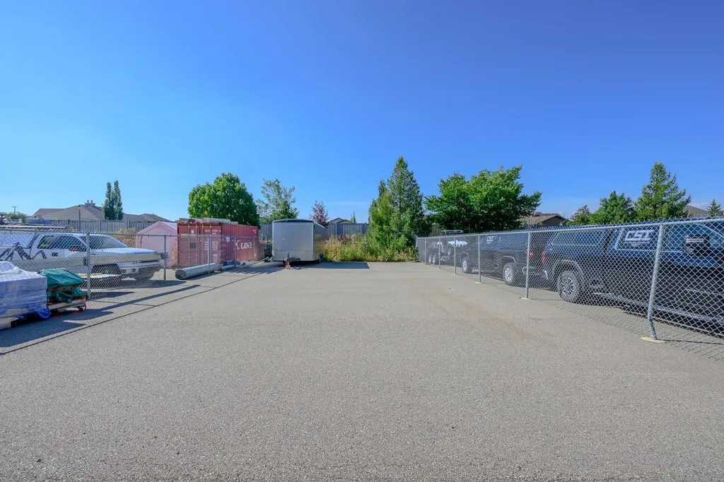 15612 102 Street Clairmont AB T8X 0K7