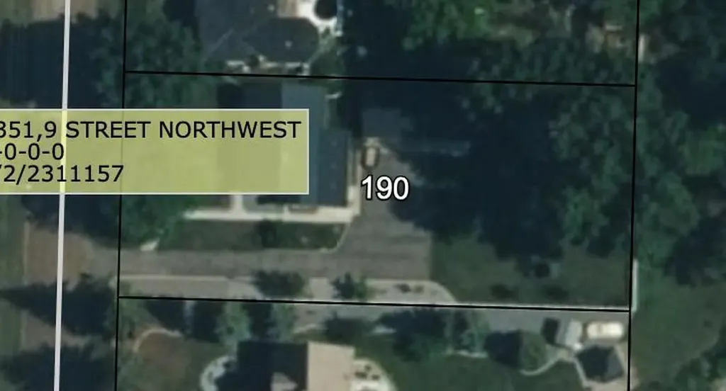 170 9 Street NW Drumheller AB T0J 0Y1