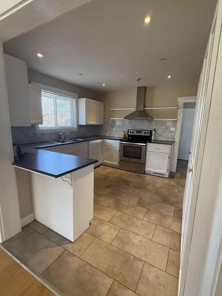 306 3 Avenue W Hanna AB T0J 1P0