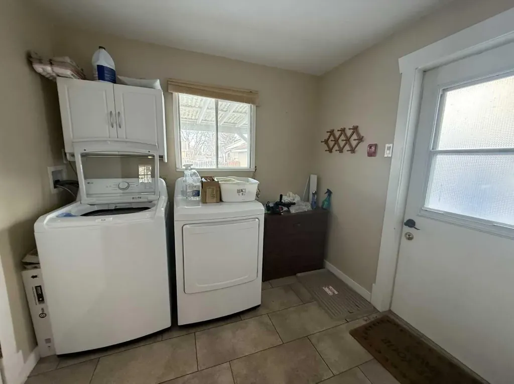 306 3 Avenue W Hanna AB T0J 1P0