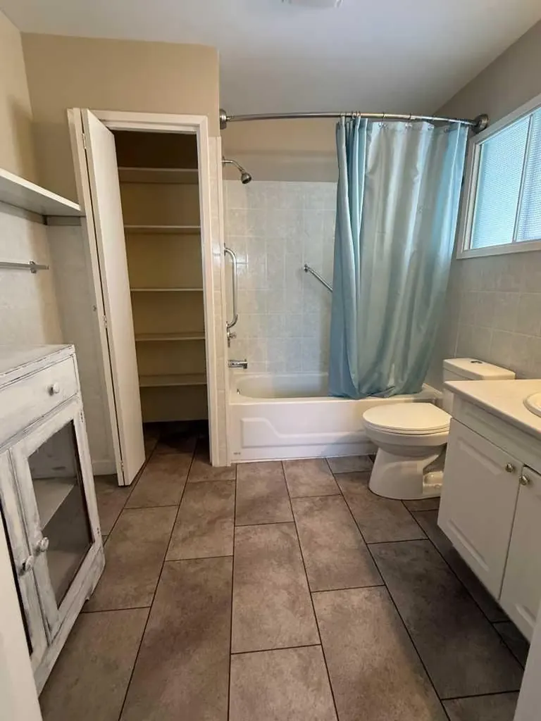 306 3 Avenue W Hanna AB T0J 1P0