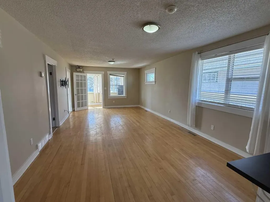 306 3 Avenue W Hanna AB T0J 1P0