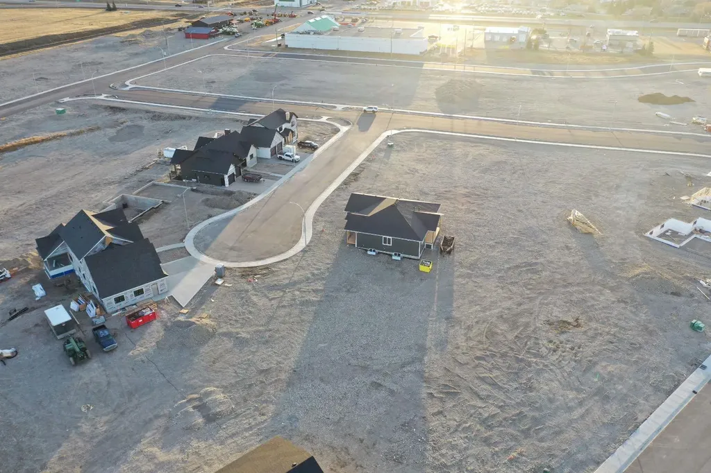 909 Lilac Court Fort Macleod AB T0L 0Z0
