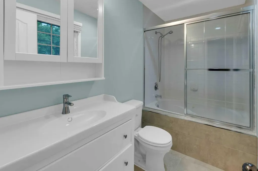 119 Cantrell Place SW Calgary AB T2W 1X2