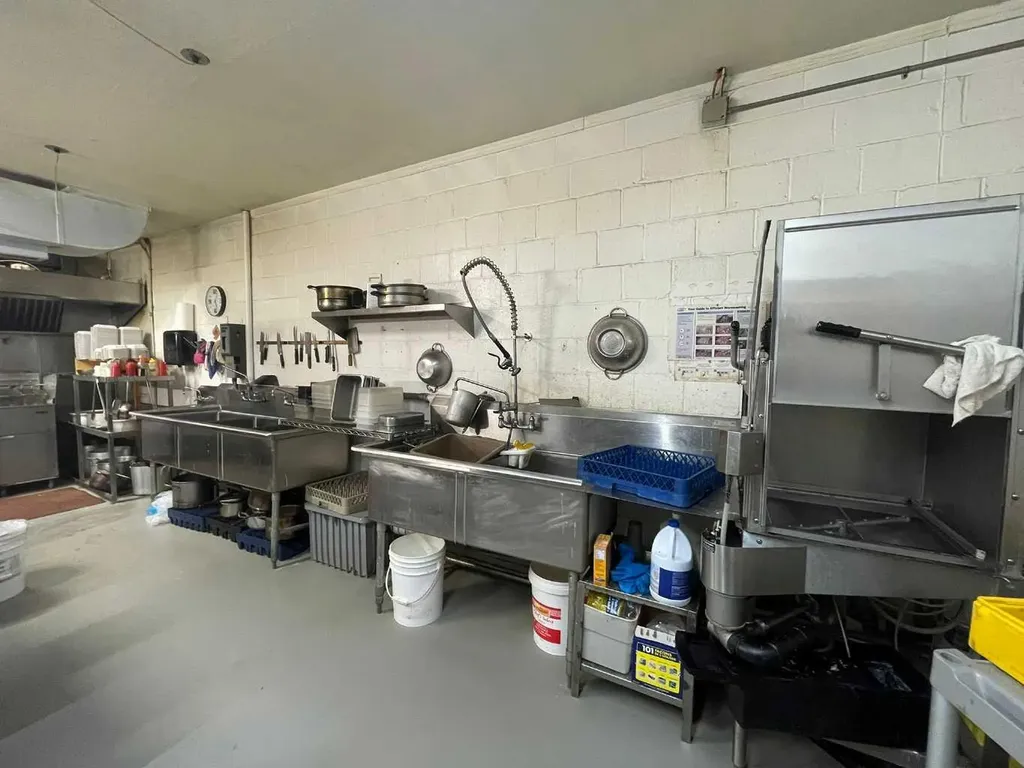 5215 47 Avenue Taber AB T1G 1R5