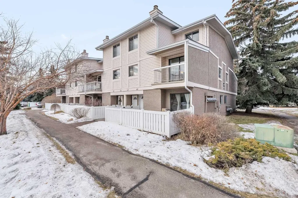 3015 51 Street SW Calgary AB T3E 6N5