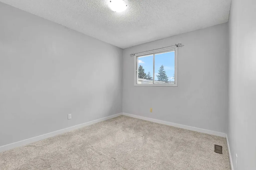3015 51 Street SW Calgary AB T3E 6N5
