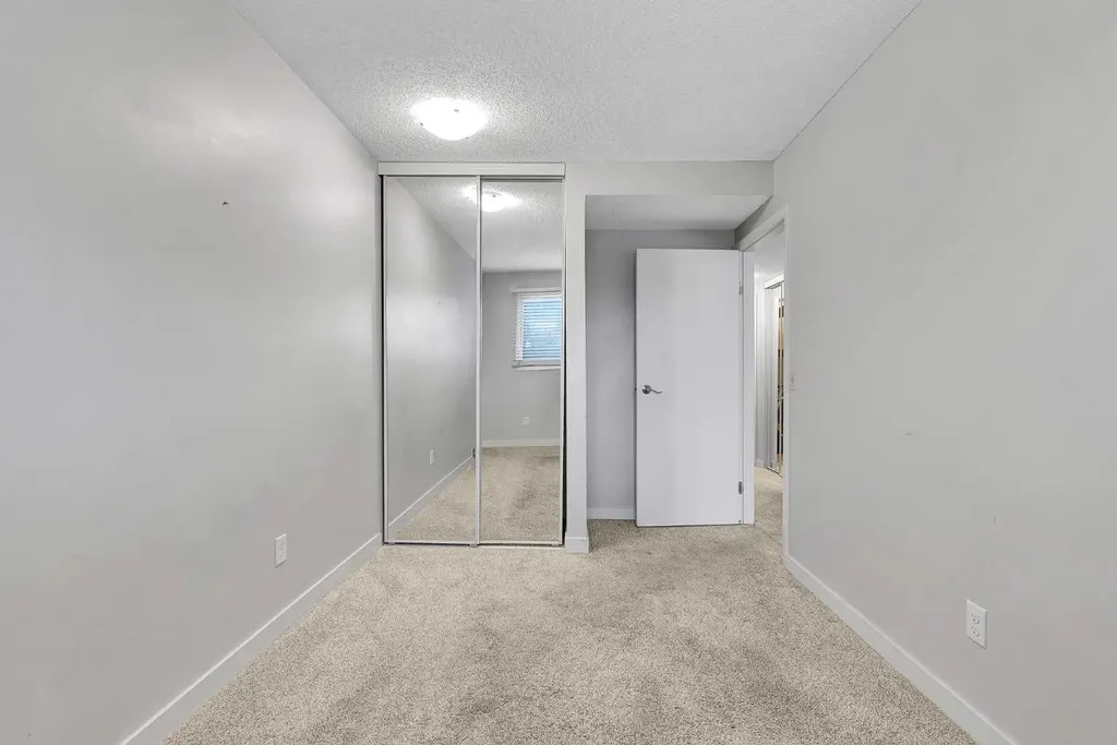 3015 51 Street SW Calgary AB T3E 6N5