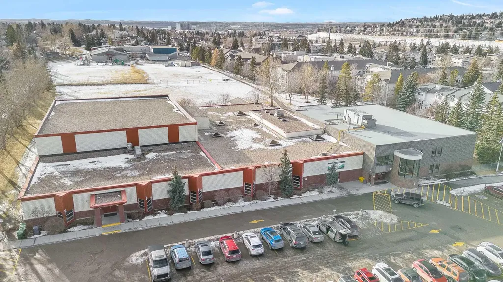 3015 51 Street SW Calgary AB T3E 6N5