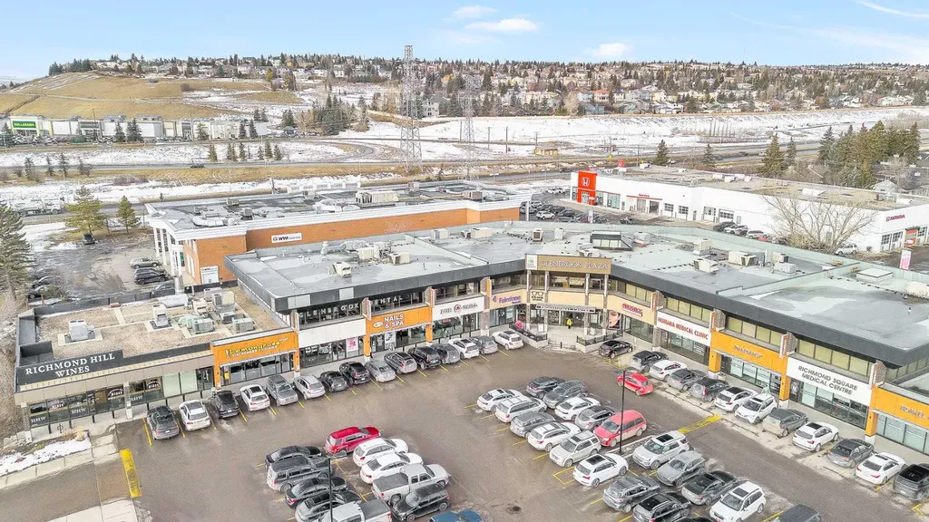 3015 51 Street SW Calgary AB T3E 6N5