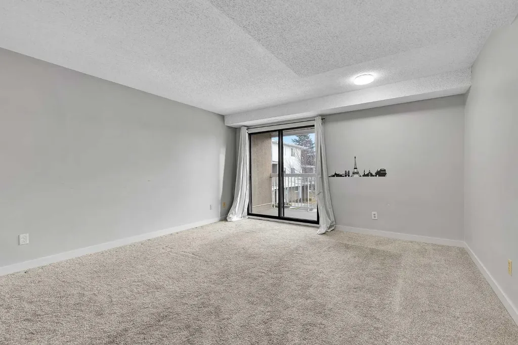 3015 51 Street SW Calgary AB T3E 6N5