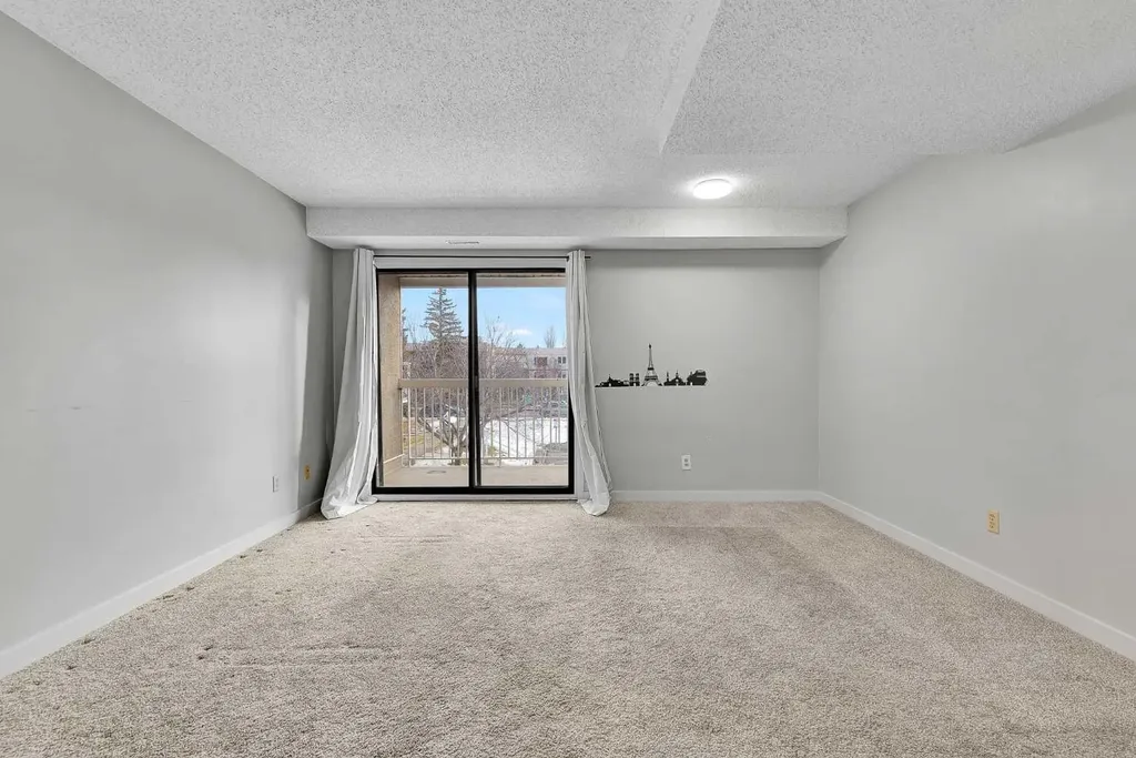 3015 51 Street SW Calgary AB T3E 6N5
