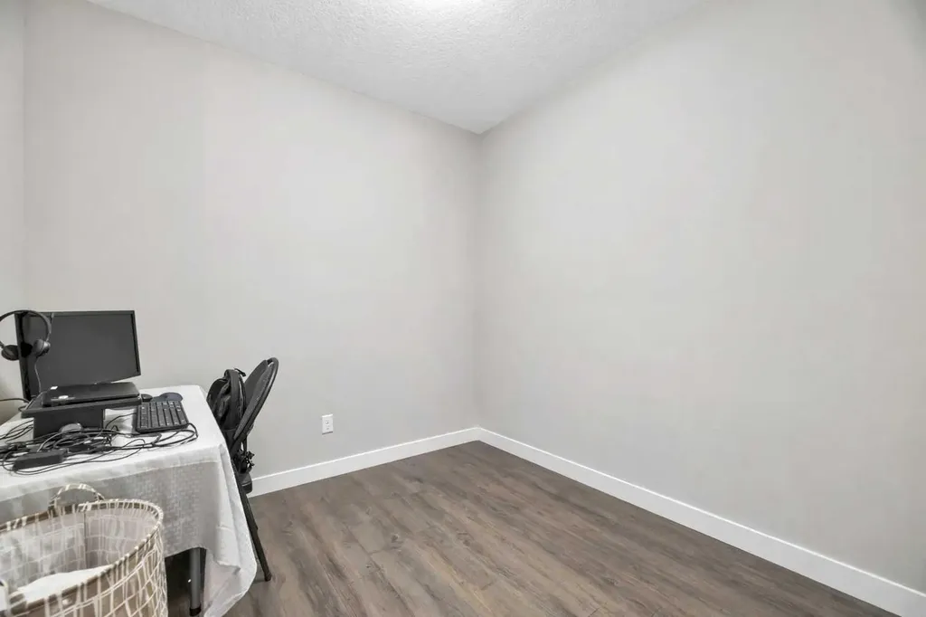 10 Walgrove Walk SE Calgary AB T2X 4E3