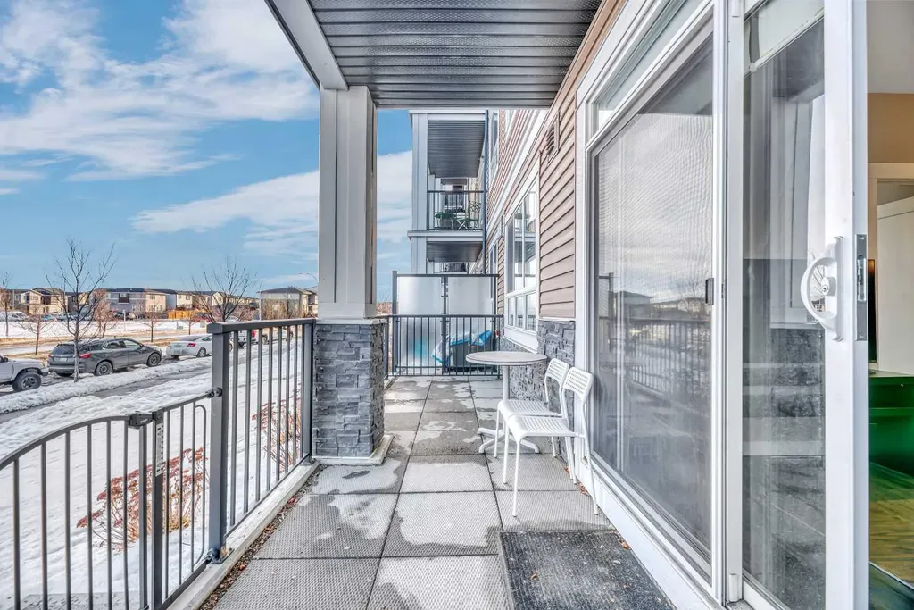 10 Walgrove Walk SE Calgary AB T2X 4E3