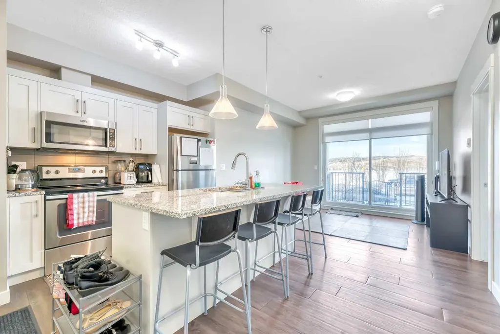 10 Walgrove Walk SE Calgary AB T2X 4E3