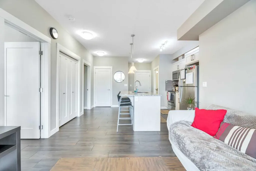 10 Walgrove Walk SE Calgary AB T2X 4E3