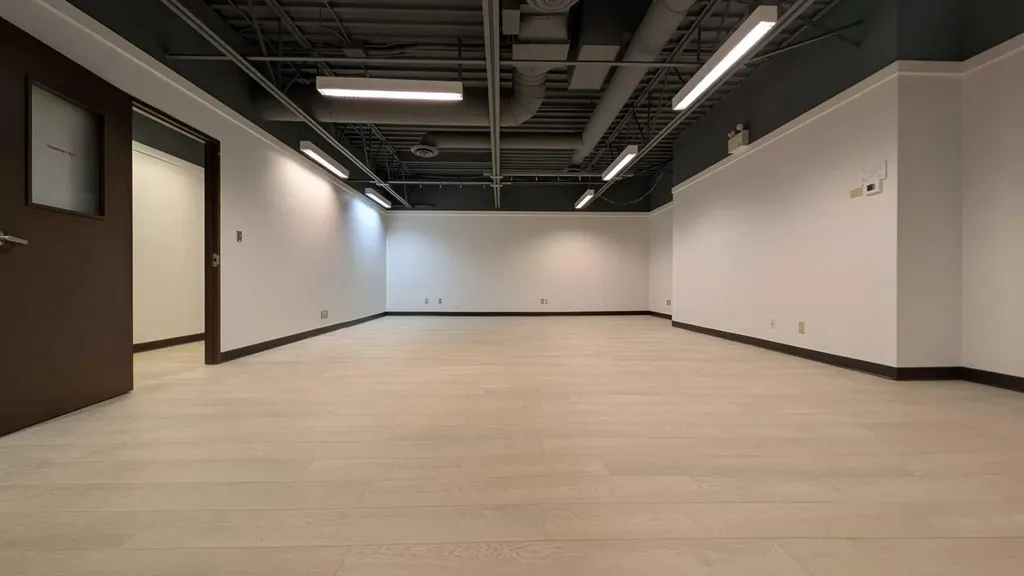 327 41 Avenue NE Calgary AB T2E 2N4