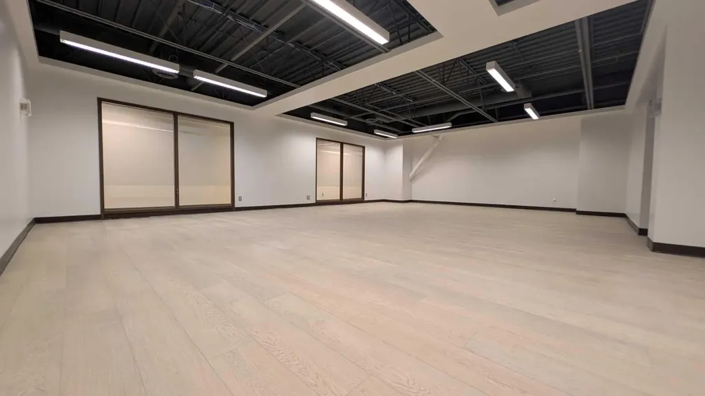 327 41 Avenue NE Calgary AB T2E 2N4