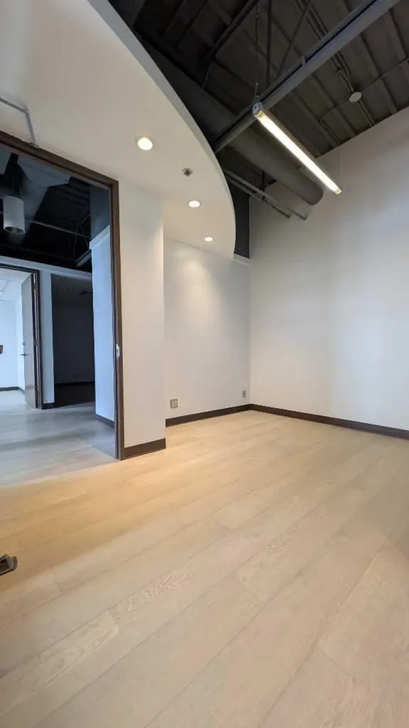327 41 Avenue NE Calgary AB T2E 2N4
