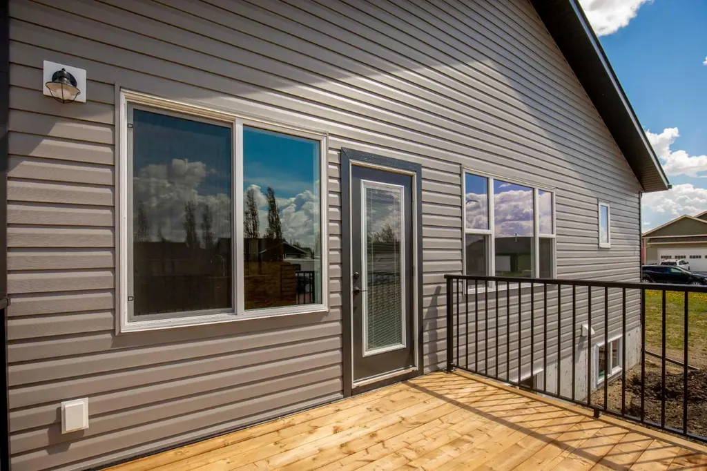 32 Sunrise Crescent N Three Hills AB T0M 2A0