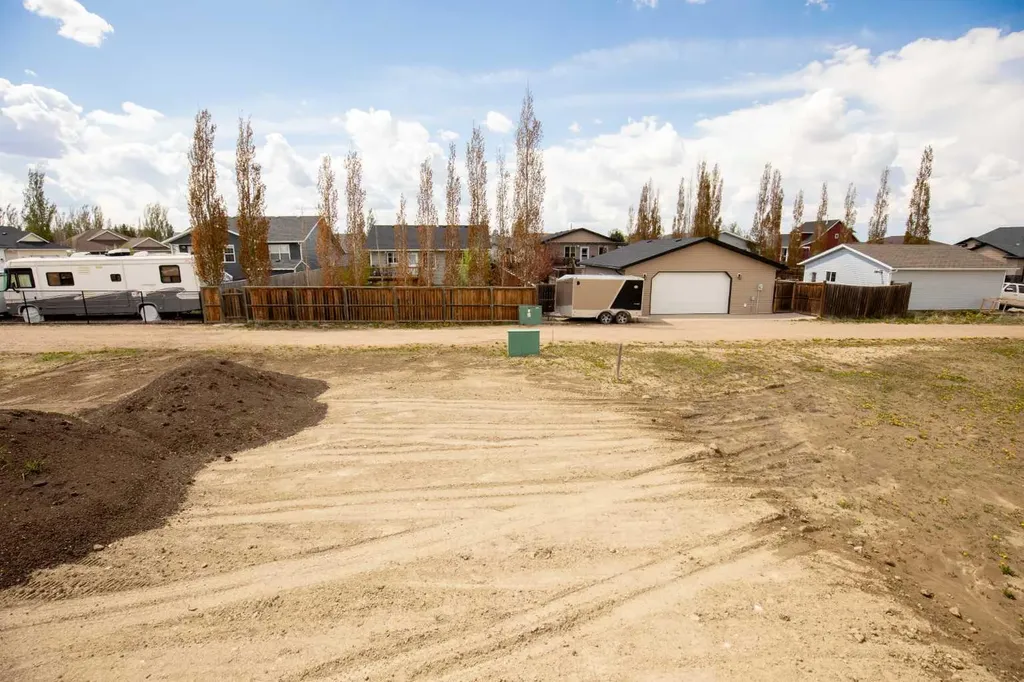 32 Sunrise Crescent N Three Hills AB T0M 2A0