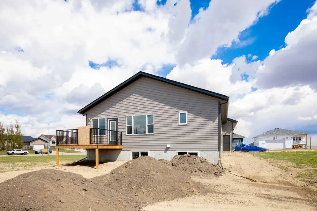 32 Sunrise Crescent N Three Hills AB T0M 2A0