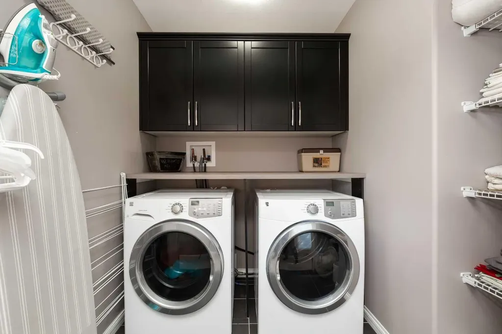 753 Twinriver Loop W Lethbridge AB T1J 5E1