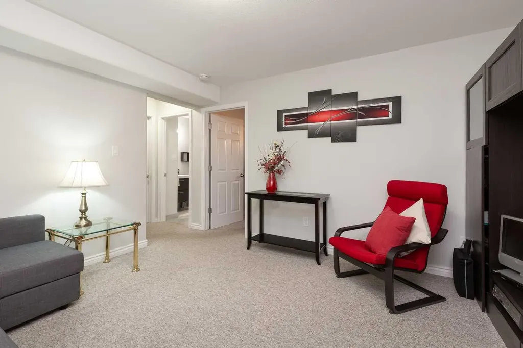 753 Twinriver Loop W Lethbridge AB T1J 5E1