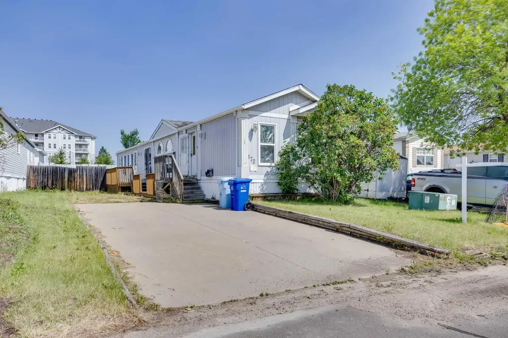 172 Clausen Crescent Fort Mcmurray AB T9K 2H7