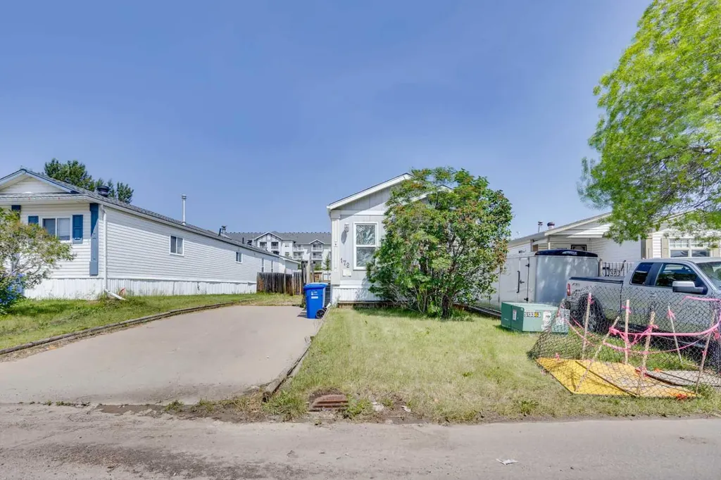172 Clausen Crescent Fort Mcmurray AB T9K 2H7