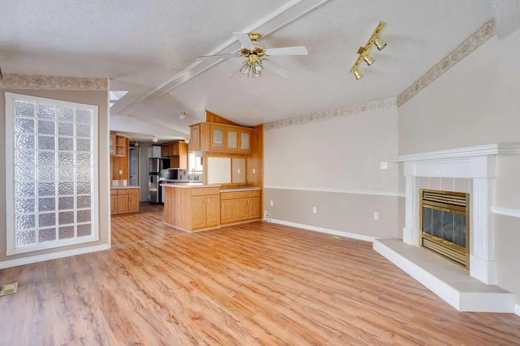 172 Clausen Crescent Fort Mcmurray AB T9K 2H7