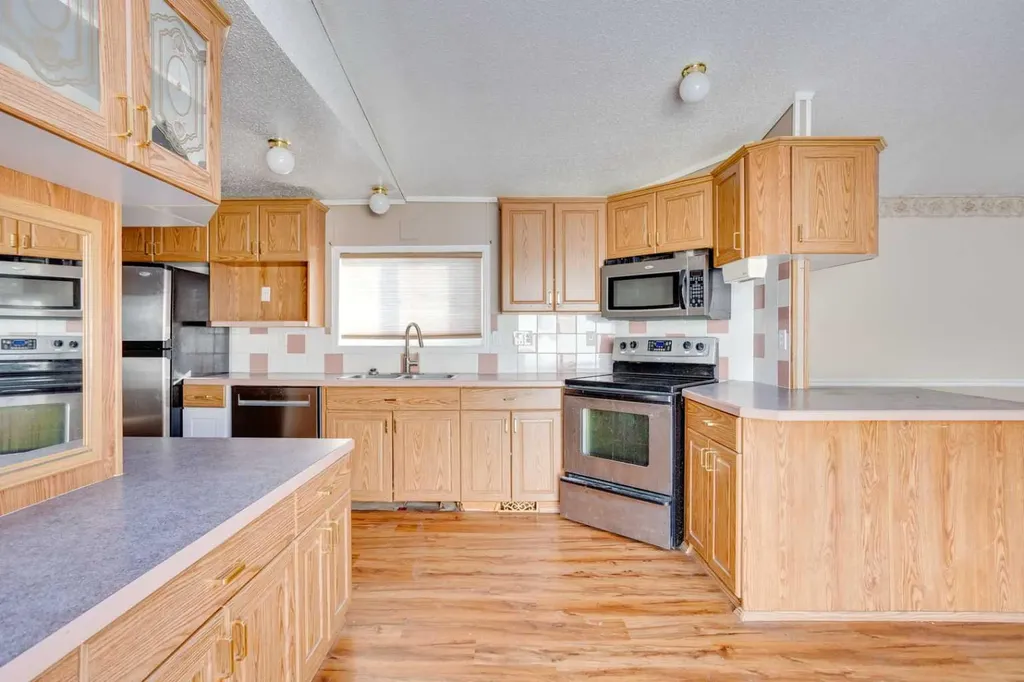 172 Clausen Crescent Fort Mcmurray AB T9K 2H7