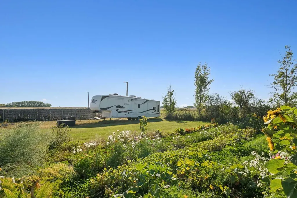 272187 Township Road 240 Rural Rocky View County AB T2P 2G7