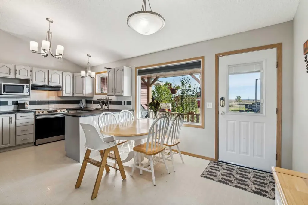 272187 Township Road 240 Rural Rocky View County AB T2P 2G7