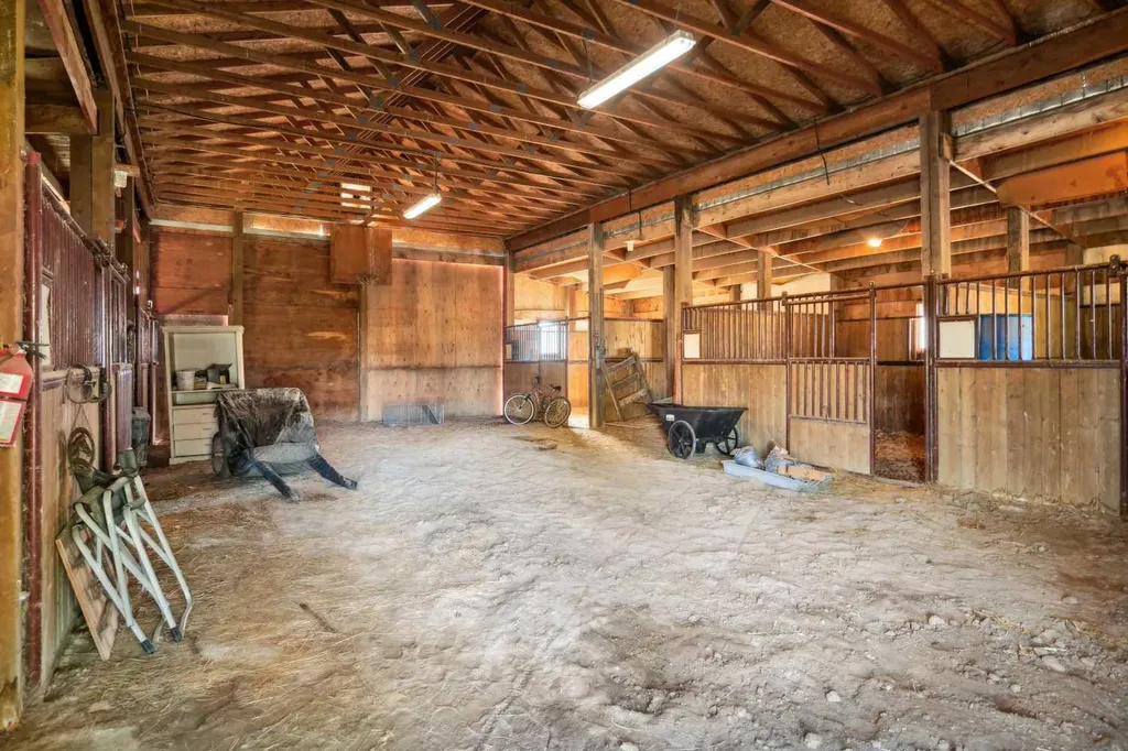 272187 Township Road 240 Rural Rocky View County AB T2P 2G7