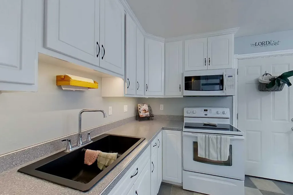 908 11 Avenue SE Slave Lake AB T0G 2A3