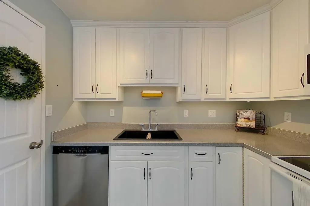 908 11 Avenue SE Slave Lake AB T0G 2A3