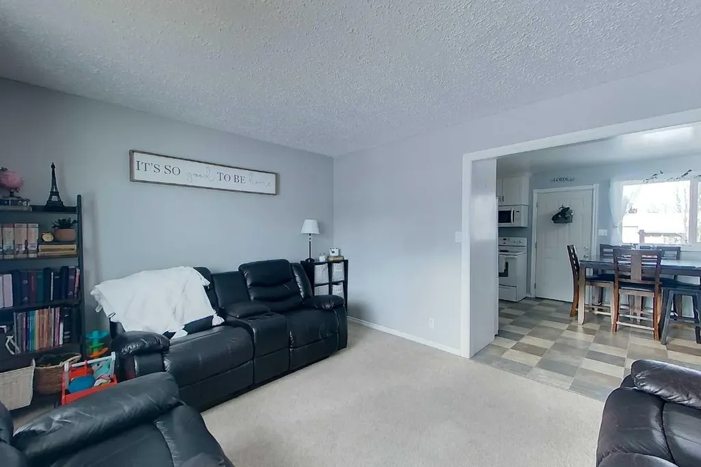 908 11 Avenue SE Slave Lake AB T0G 2A3