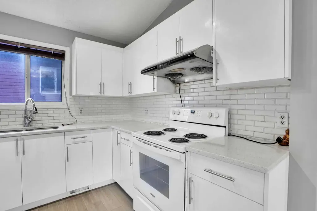 1134 Martindale Boulevard NE Calgary AB T3J 4A5