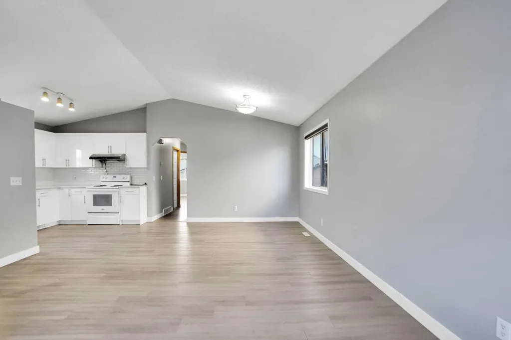 1134 Martindale Boulevard NE Calgary AB T3J 4A5