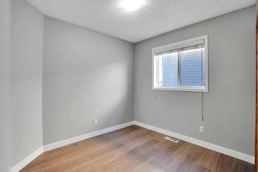 1134 Martindale Boulevard NE Calgary AB T3J 4A5