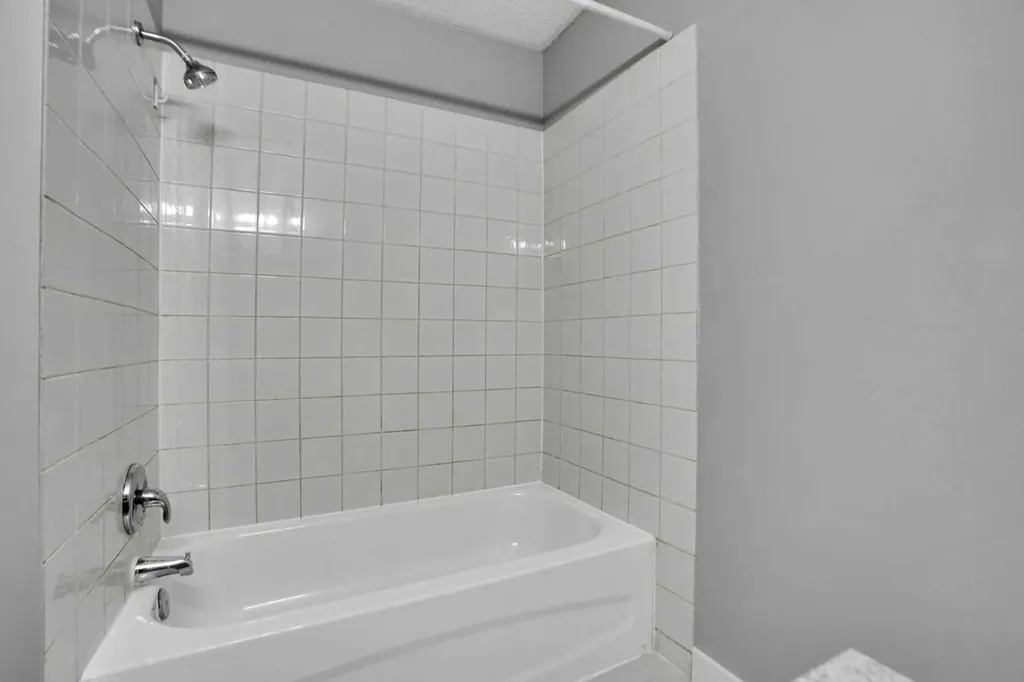 1134 Martindale Boulevard NE Calgary AB T3J 4A5