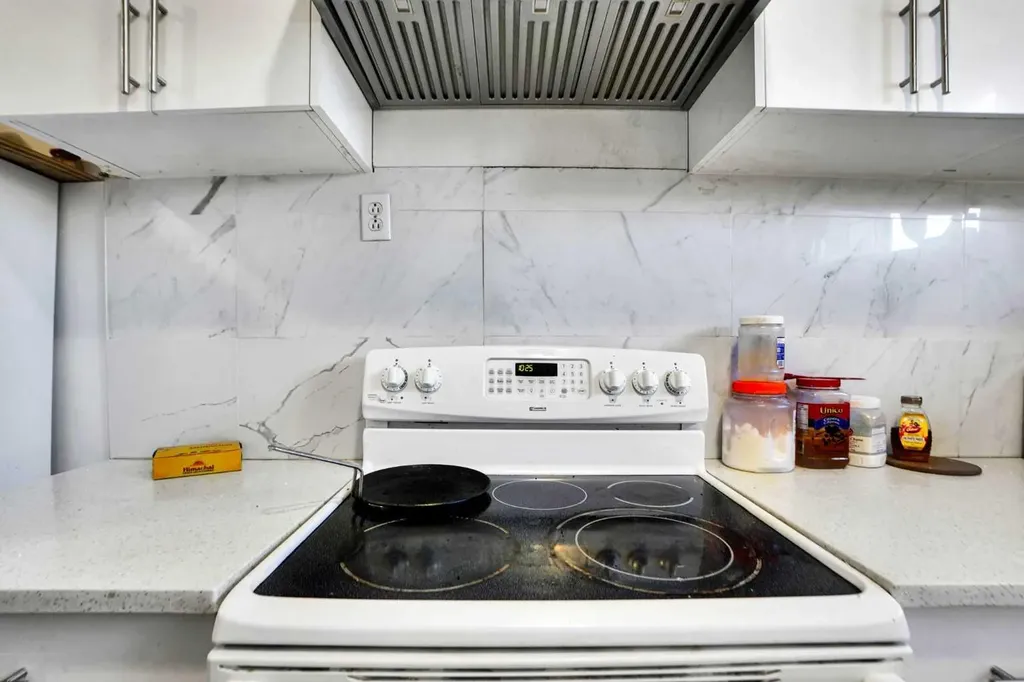 1134 Martindale Boulevard NE Calgary AB T3J 4A5