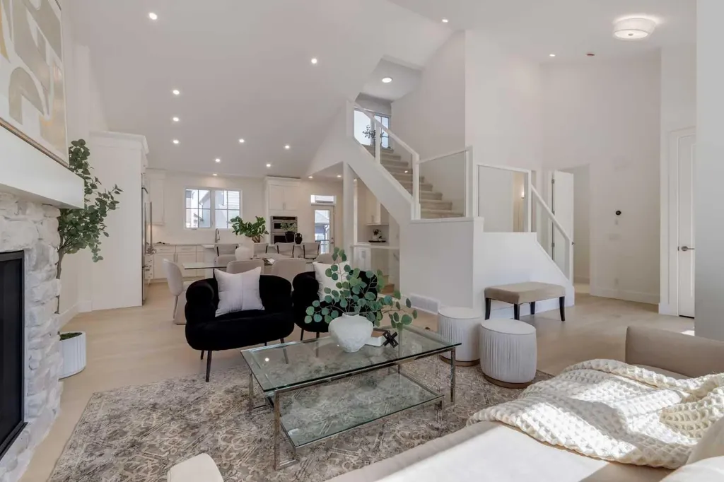 90 Treeline Gardens SW Calgary AB T2Y 0W6