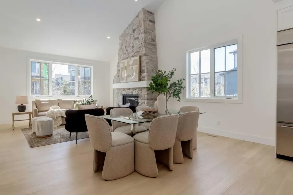 90 Treeline Gardens SW Calgary AB T2Y 0W6