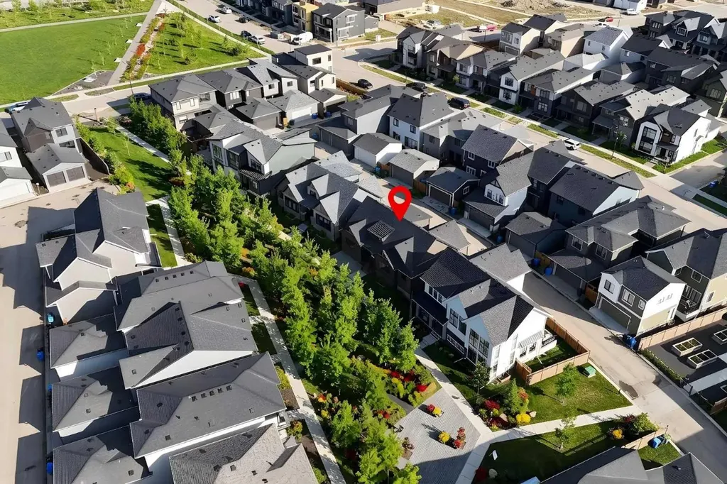 90 Treeline Gardens SW Calgary AB T2Y 0W6